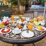 Hotell Nostos 3*