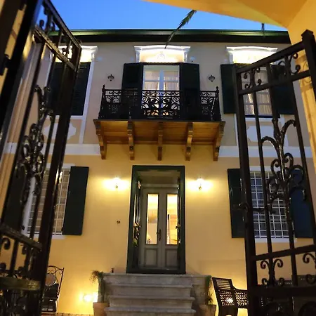 Nostos Hotell Galaxídhion